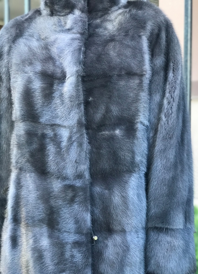 Норковая шуба с воротником стойкой в цвете графит модель № 1045 универмаг малина