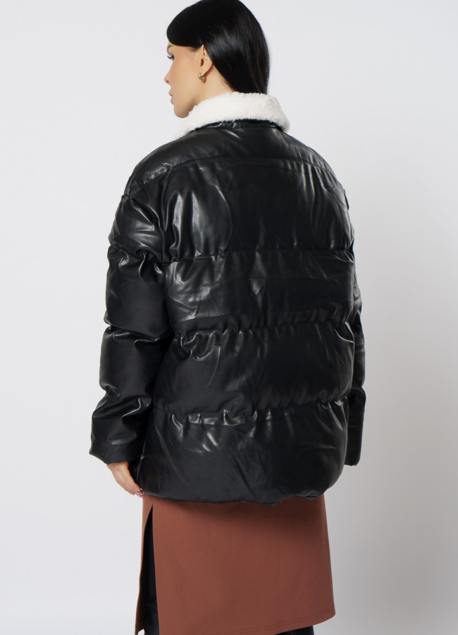 Куртка из эко кожи черного цвета с воротником стойкой модель № 21712 универмаг малина