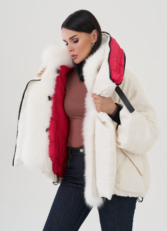 Женская куртка белого цвета модель № 24934 универмаг малина