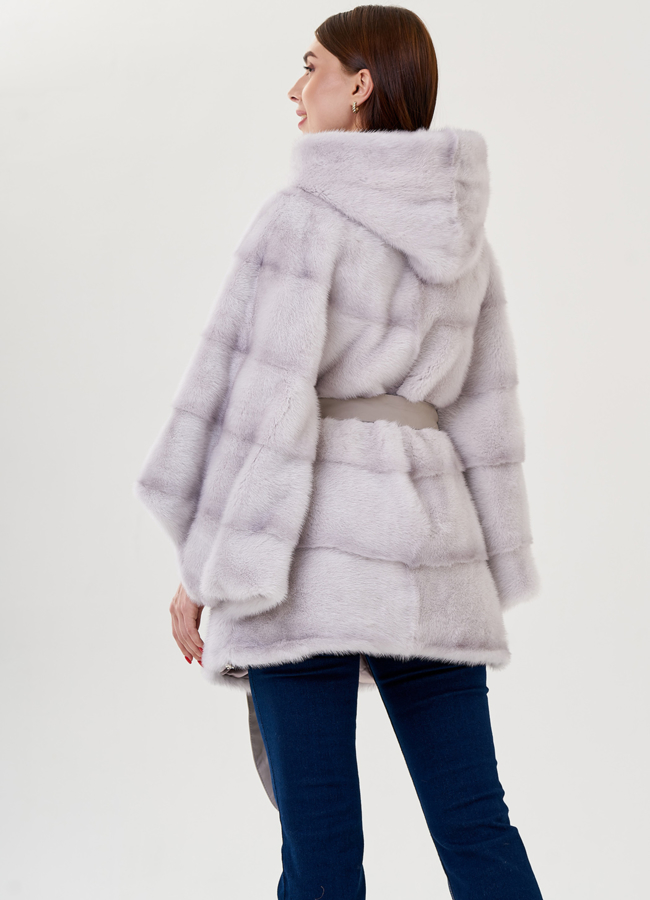 Светлая шуба из норки оверсайз модель № 23360 в кредит