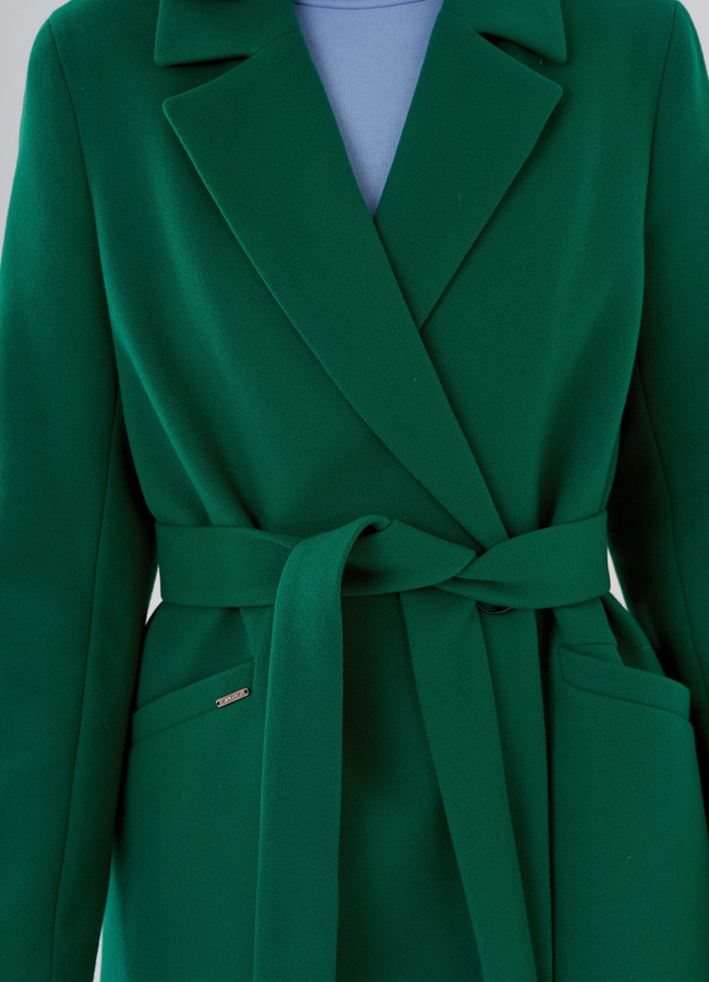 Женское пальто-пиджак в зеленом цвете модель № 24326 в кредит