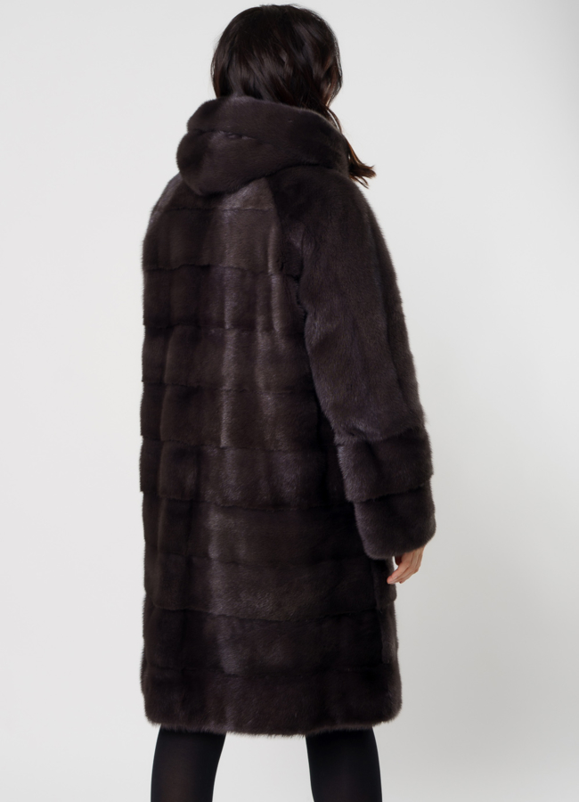 Поперечная норковая шуба в цвете уголь модель № 8010 в кредит