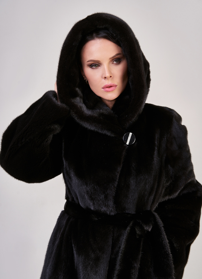 Шуба из норки nafa черного цвета, прямого силуэта на поясе модель № S-843 универмаг малина