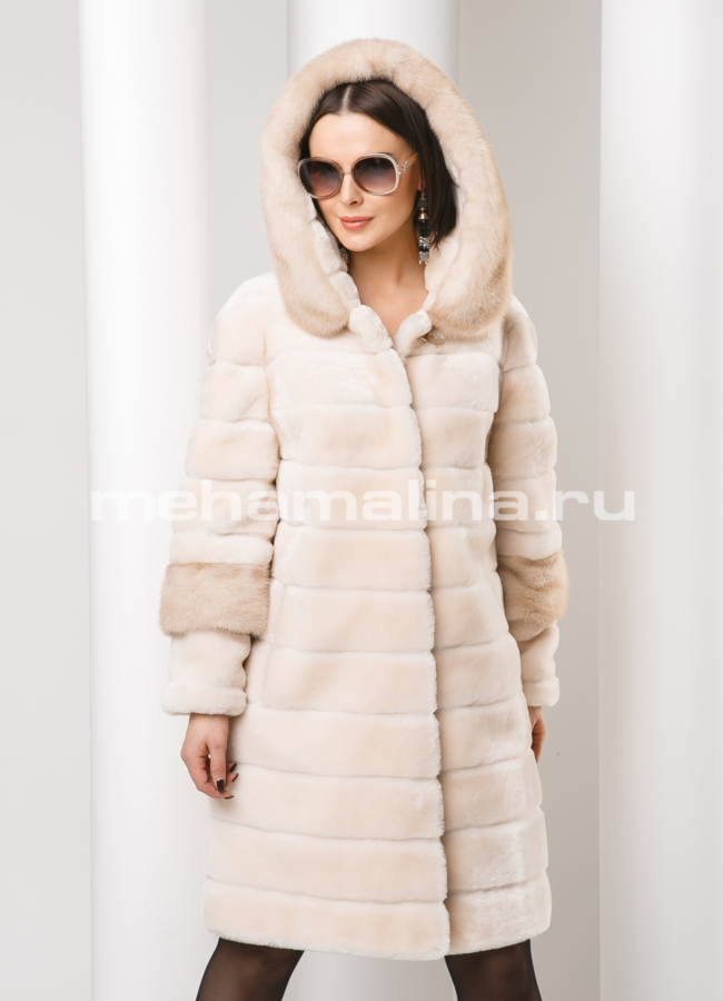 Светлая шуба из мутона модель № S-491 универмаг малина