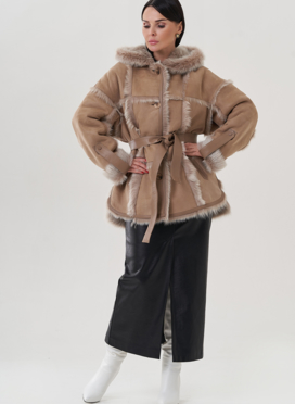 Женская дубленка с капюшоном