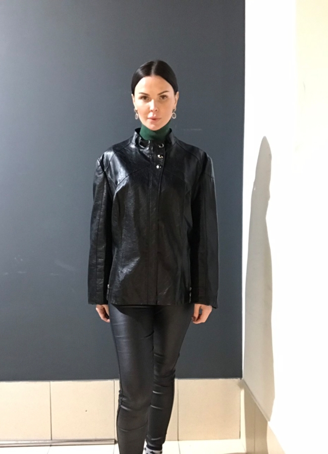 Куртка женская из эко кожи модель № 8606 меха малина