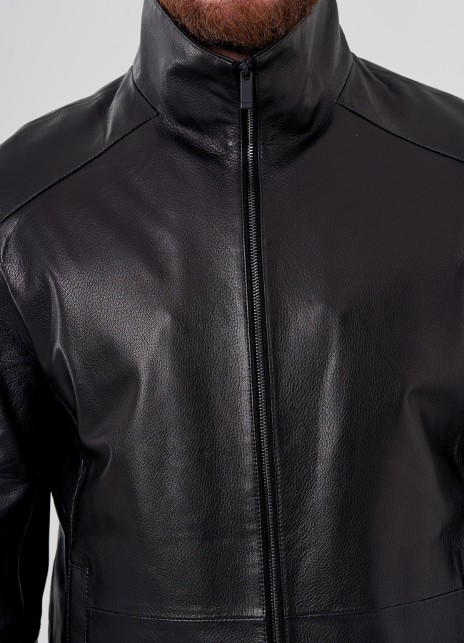 Мужская кожаная куртка  модель № 24404 универмаг малина