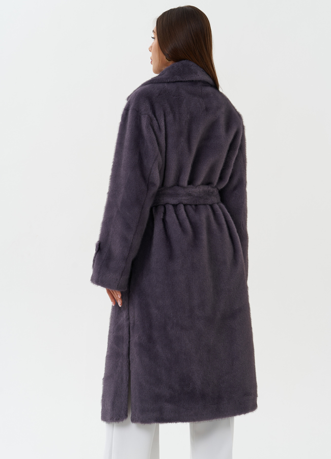 Длинное пальто из эко меха с поясом модель № 27797 универмаг малина