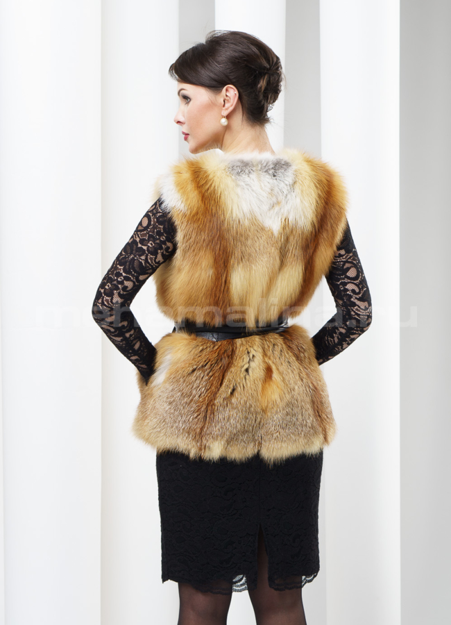 Меховой жилет из лисы модель № M-27 в кредит