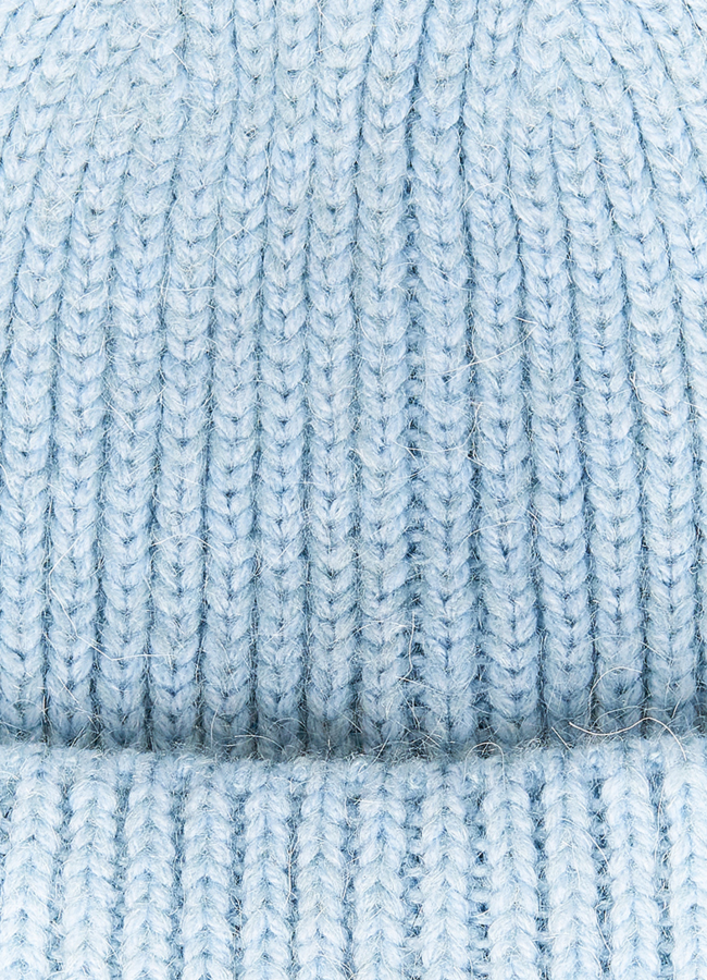 Голубая шапка модель № 10995 универмаг малина