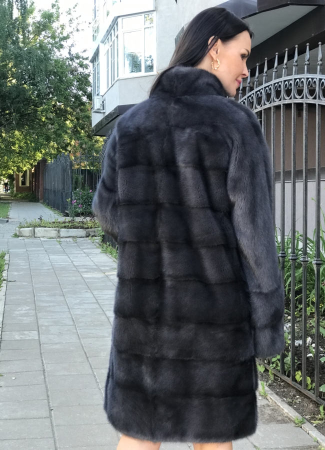 фото Норковая шуба с воротником стойкой в цвете графит модель № 1045