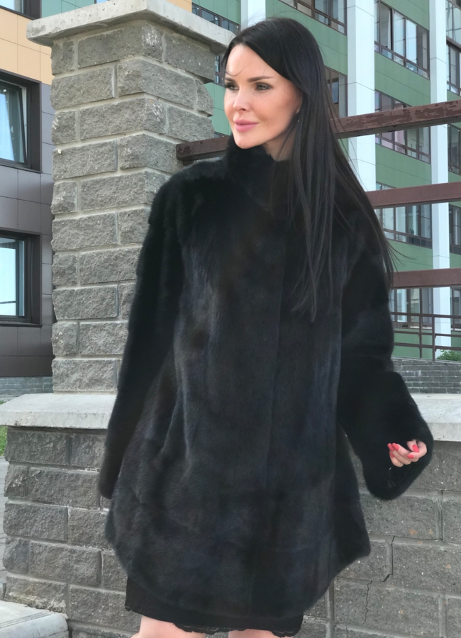 Норковая шуба с воротником стойкой модель № 4004 меха малина