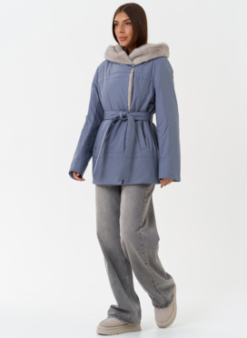 Куртка с капюшоном из эко меха