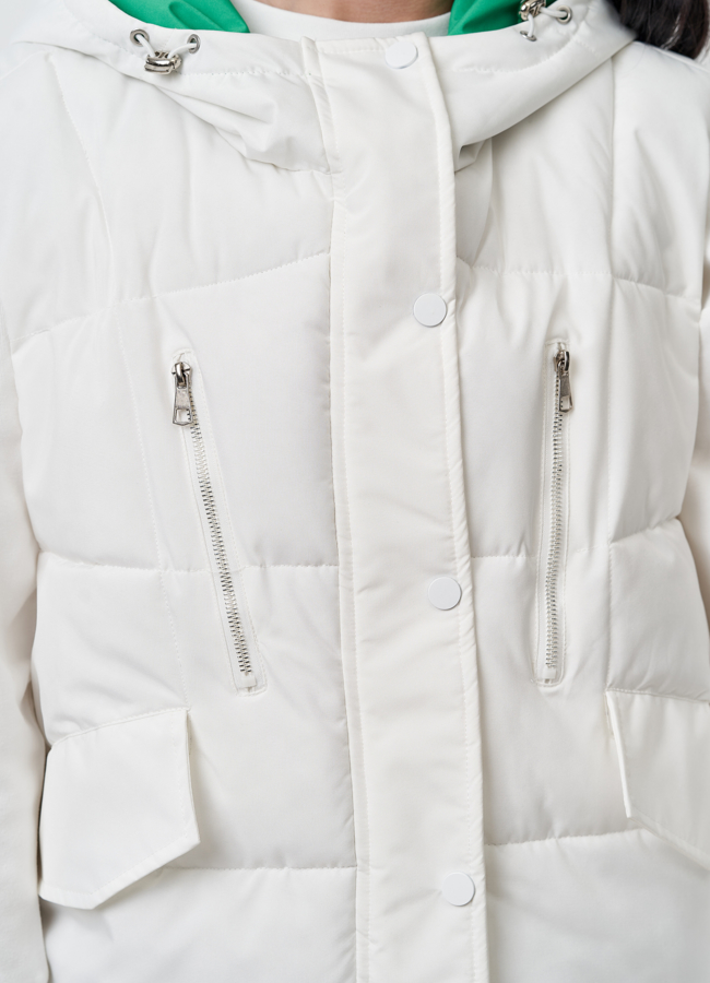 Женский жилет с капюшоном  модель № 24493 универмаг малина