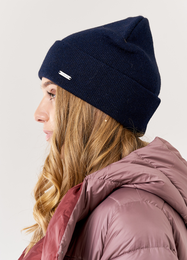 Шапка женская темно-синего цвета модель № 9361 в кредит