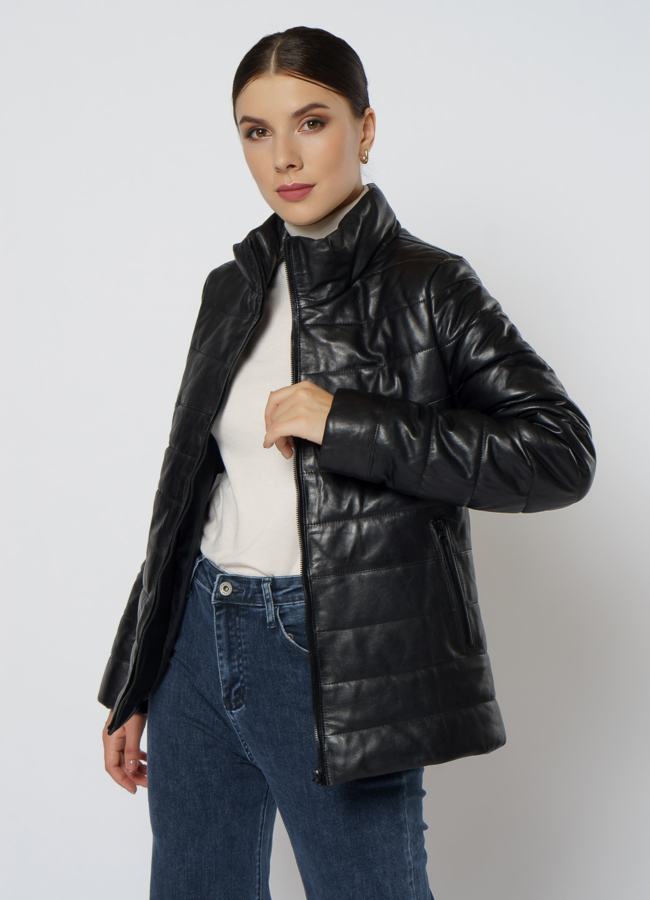 Утепленная кожаная куртка модель № 21605 универмаг малина