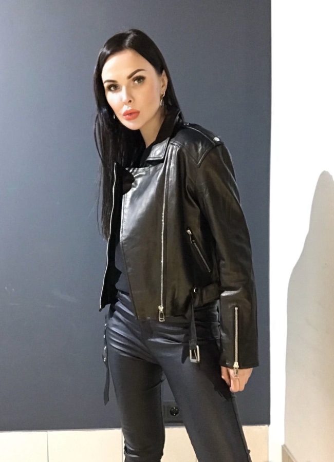 Куртка кожаная черного цвета модель № 923 в рассрочку