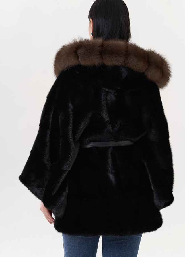 Норковая шуба с капюшоном из куницы  модель № 23970 универмаг малина