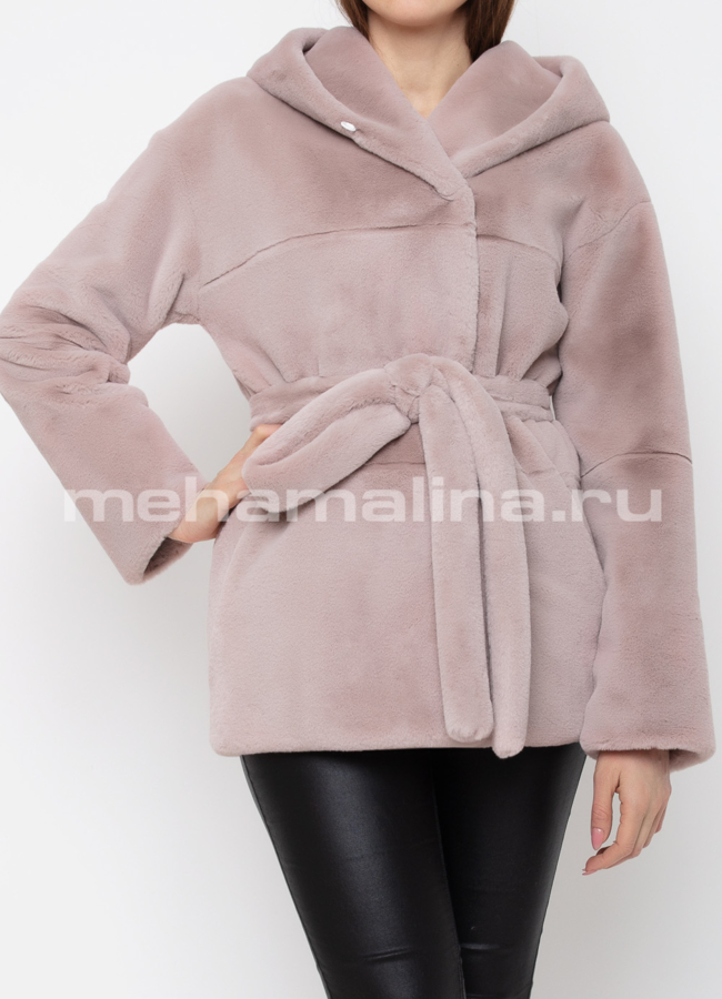 Эко шуба бежевого цвета с капюшоном модель № 778 меха малина
