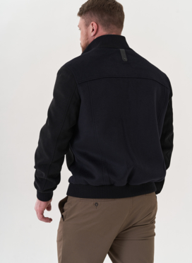 Мужская куртка 