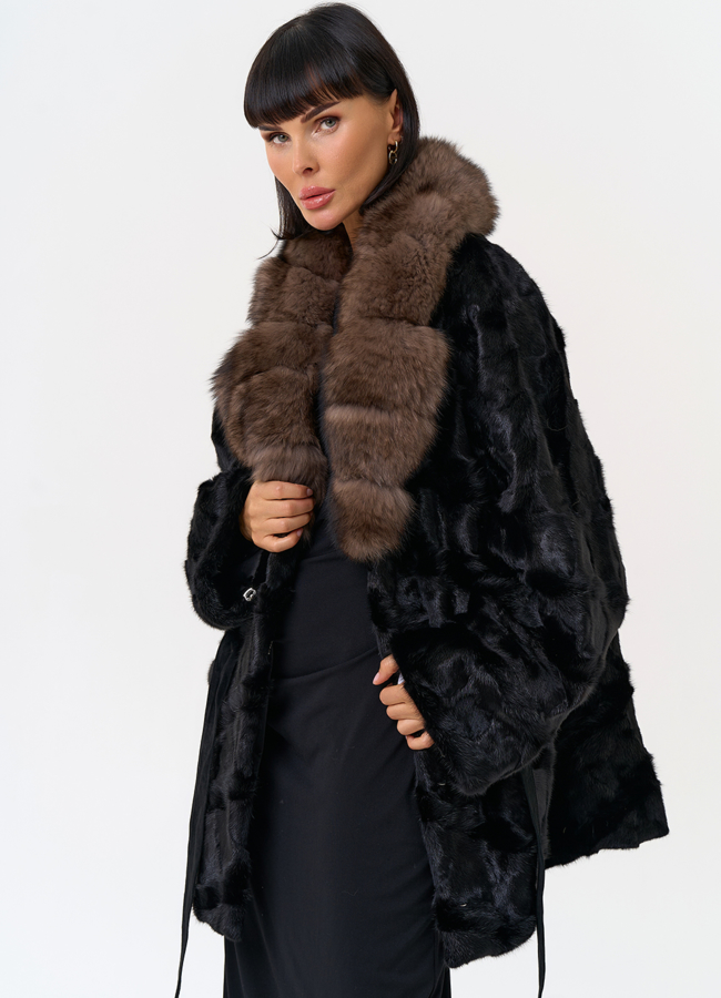 Женская шуба из меха норки  воротником из меха песца модель № 31486 универмаг малина Женская шуба из меха норки  воротником из меха песца модель № 31486 универмаг малина