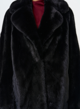 Женская шуба из скандинавской норки с английским воротником