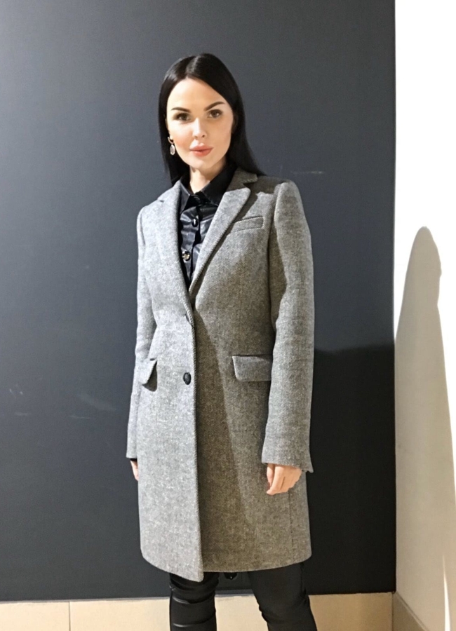 Пальто с английским воротником модель № 369 в кредит