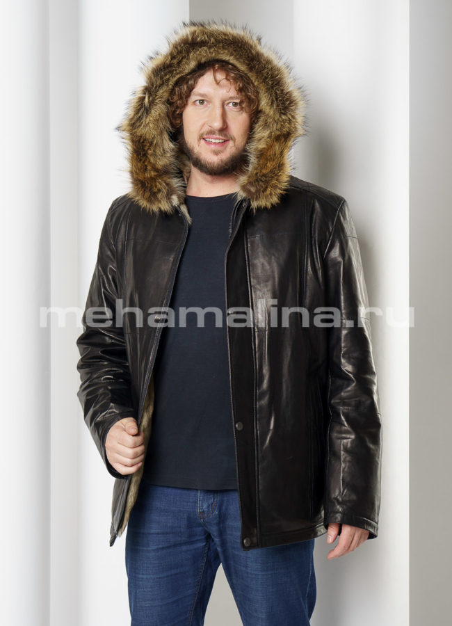 Дубленка черного цвета на молнии с капюшоном  модель № DM-132 универмаг малина