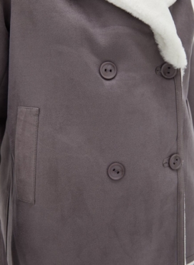 Женская двухсторонняя дубленка из эко кожи с английским воротником