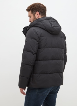 Мужской черный пуховик больших размеров