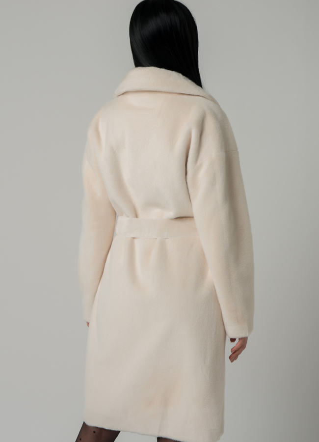 Светлое женское полупальто с поясом модель № 18302 в кредит