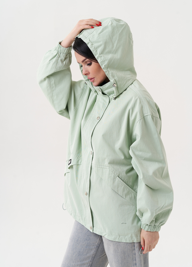Женская ветровка с капюшоном модель № 27256 в рассрочку