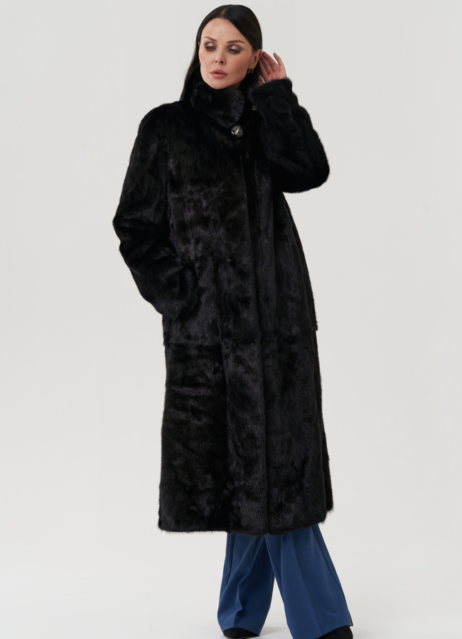 Шуба из меха норки черного цвета в роспуск модель № 25475 универмаг малина
