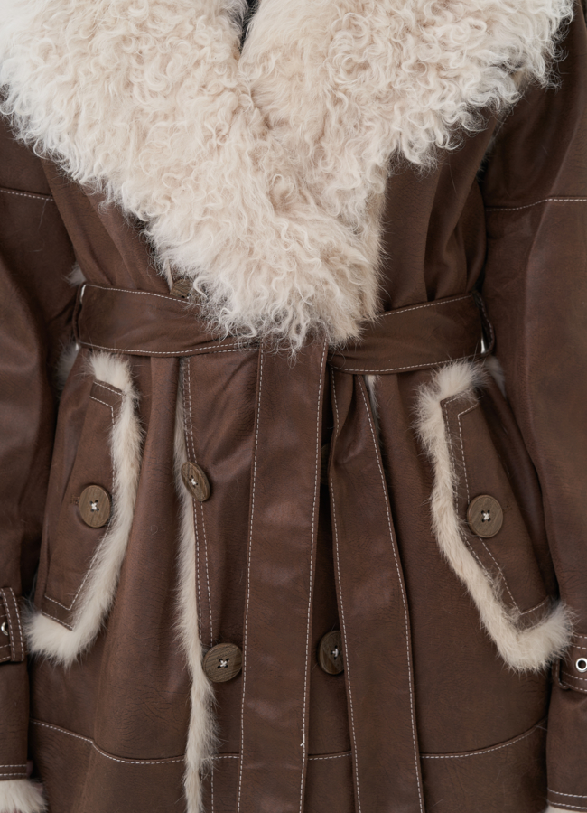 Пальто из меха кролика с английским воротником модель № 25541 в рассрочку