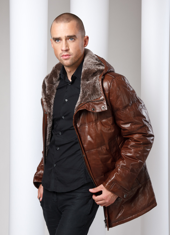 Кожаный пуховик модель № ПМ-1 меха малина