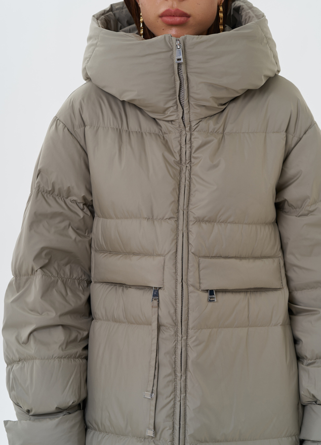 Длинный пуховик с капюшоном модель № 28506 универмаг малина