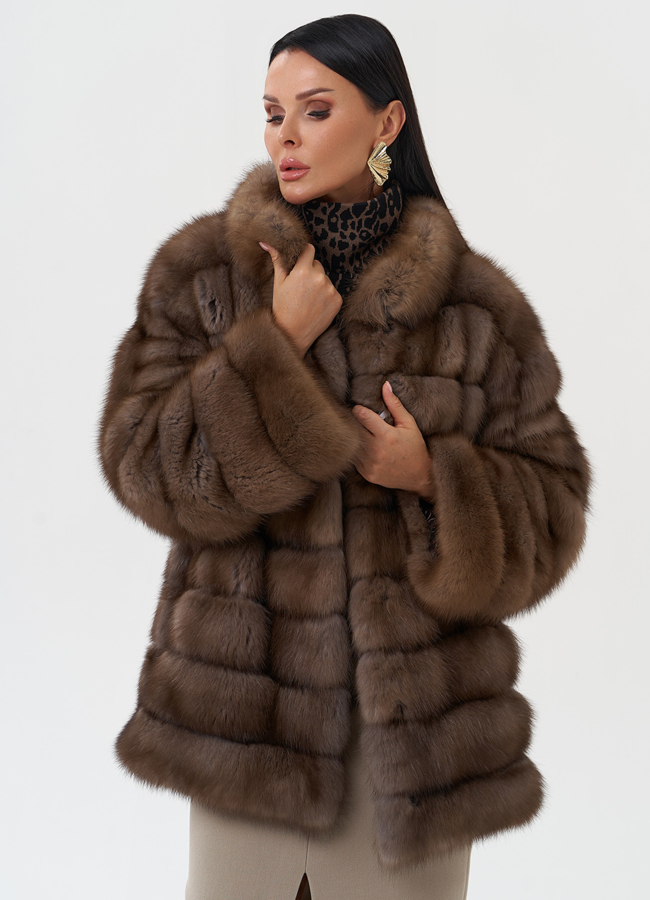 Оверсайз шуба из меха куницы модель № 28085 универмаг малина