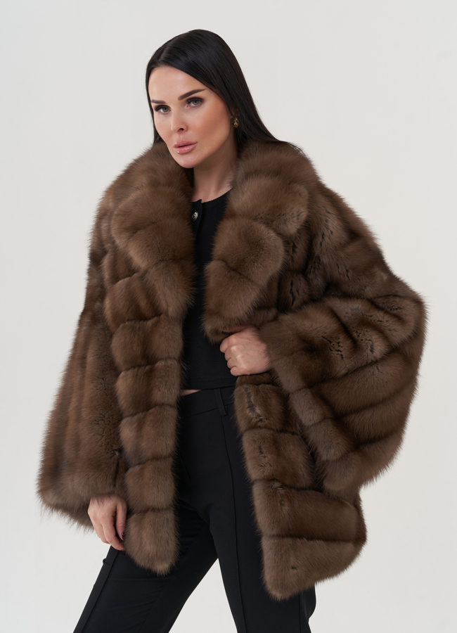 Шуба из куницы с английским воротником  модель № 26038 универмаг малина