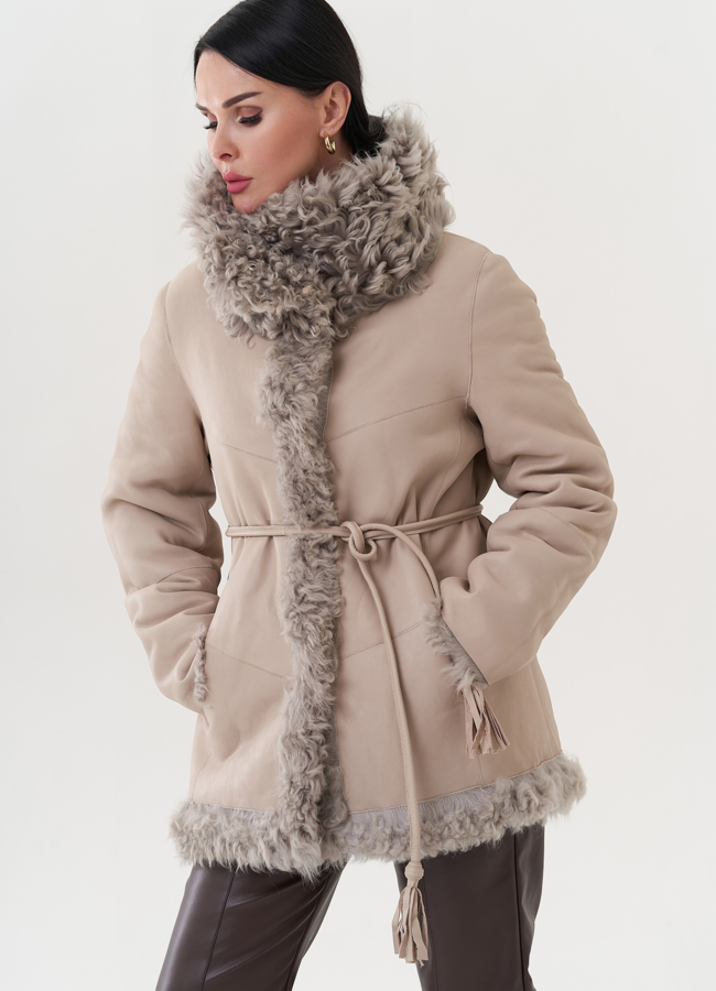 Двухсторонняя натуральная дубленка модель № 26832 универмаг малина