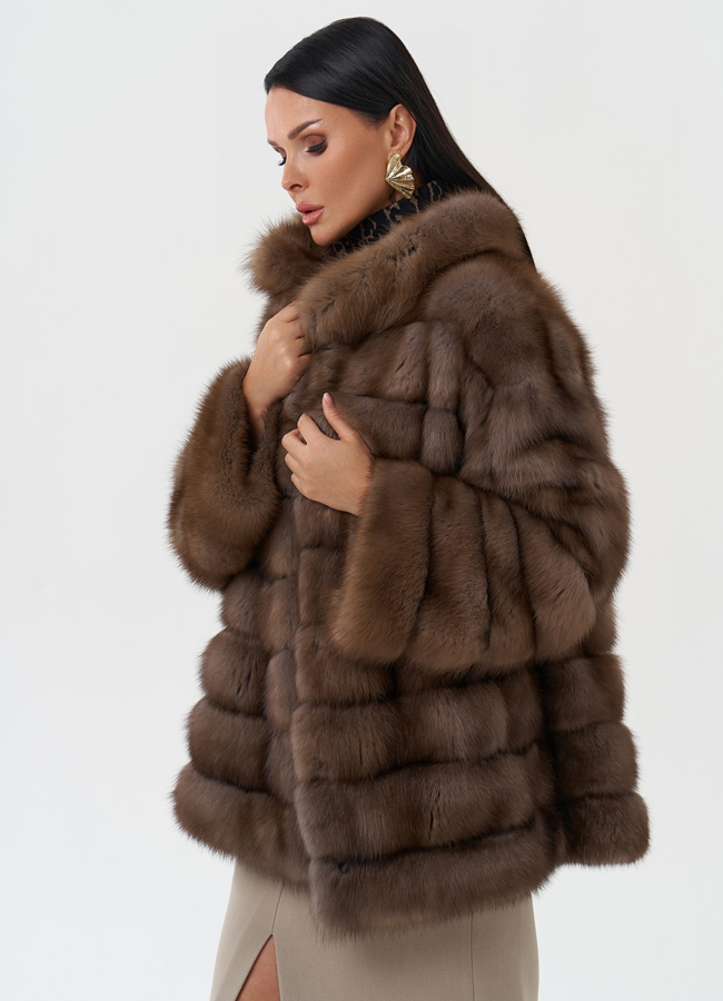 Оверсайз шуба из меха куницы модель № 28085 универмаг малина