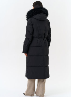 Женский пуховик с капюшоном из меха чернобурки