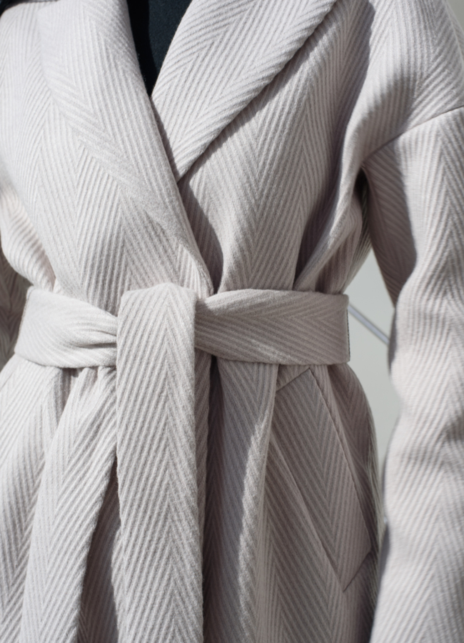 Женское пальто  модель № 22458 универмаг малина