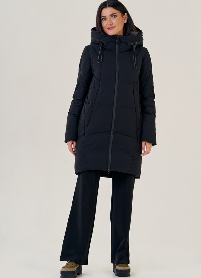 Пуховик женский черного цвета с капюшоном модель № 79145 меха малина