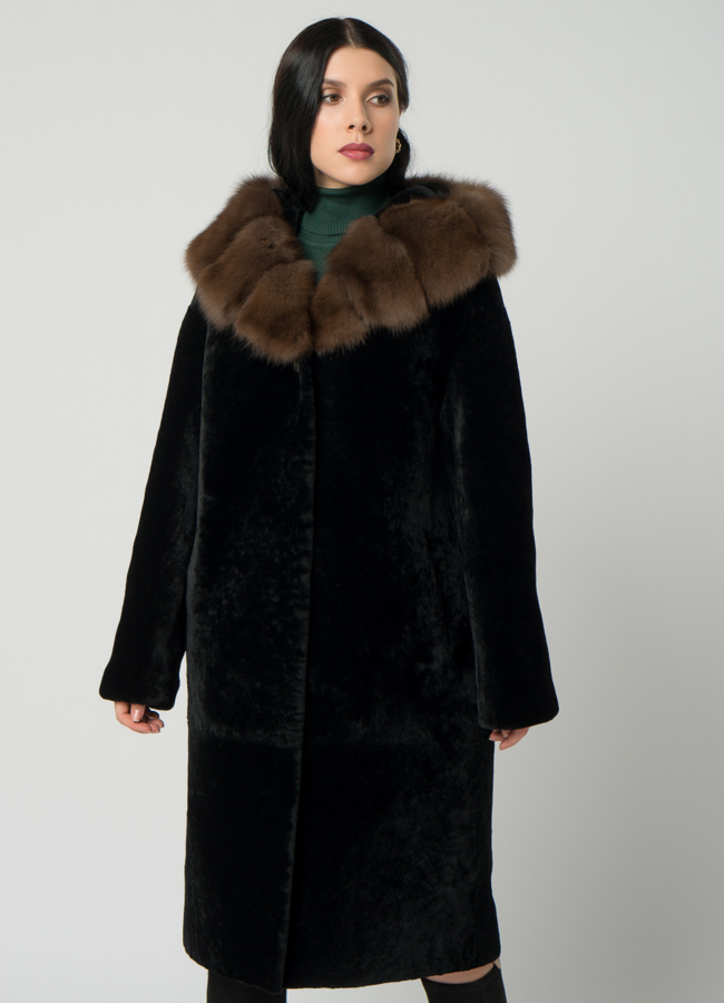 Шуба из овчины с капюшоном с отделкой из куницы модель № 21983 универмаг малина