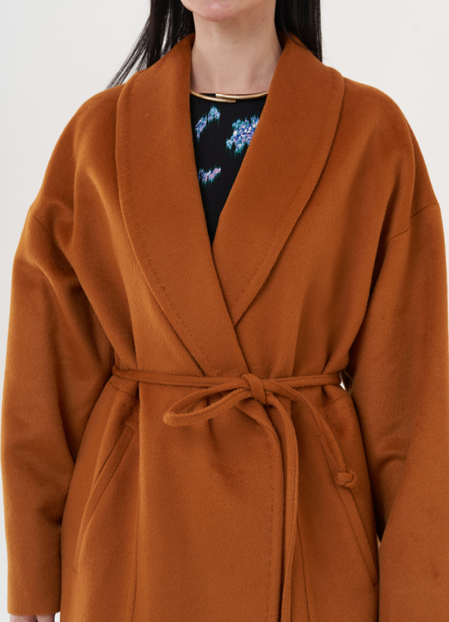 Длинное пальто с воротником шаль модель № 27101 универмаг малина Длинное пальто с воротником шаль модель № 27101 универмаг малина