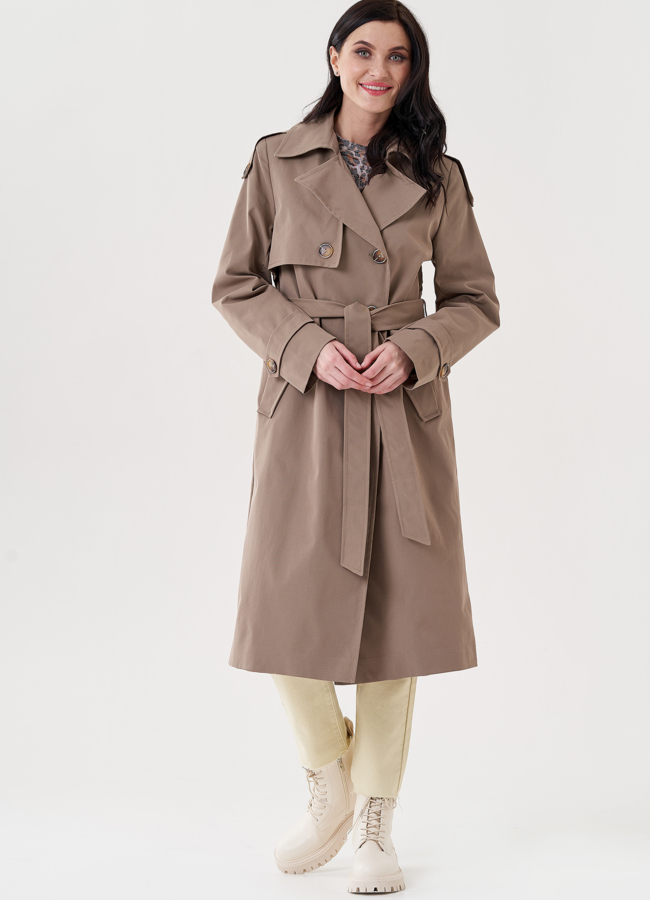 Плащ женский с английским воротником   модель № 24470 меха малина