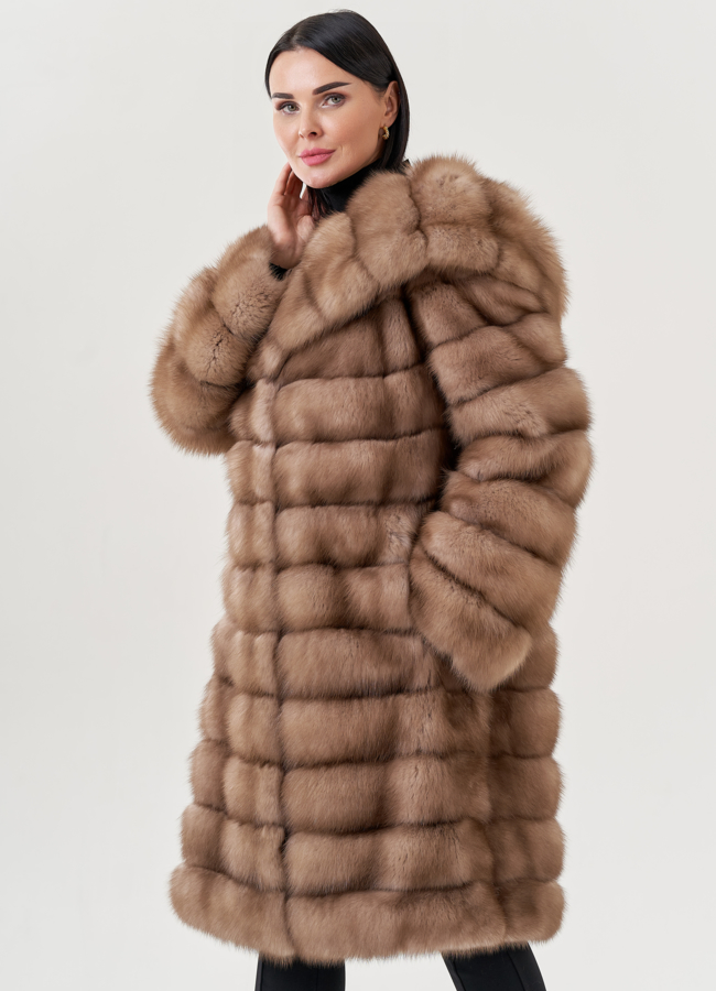 Шуба из куницы с капюшоном  модель № 79569 в рассрочку