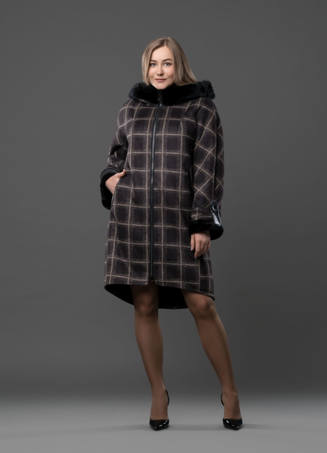 Дубленка из эко кожи коричневого цвета с натуральным мехом модель № 7771 меха малина