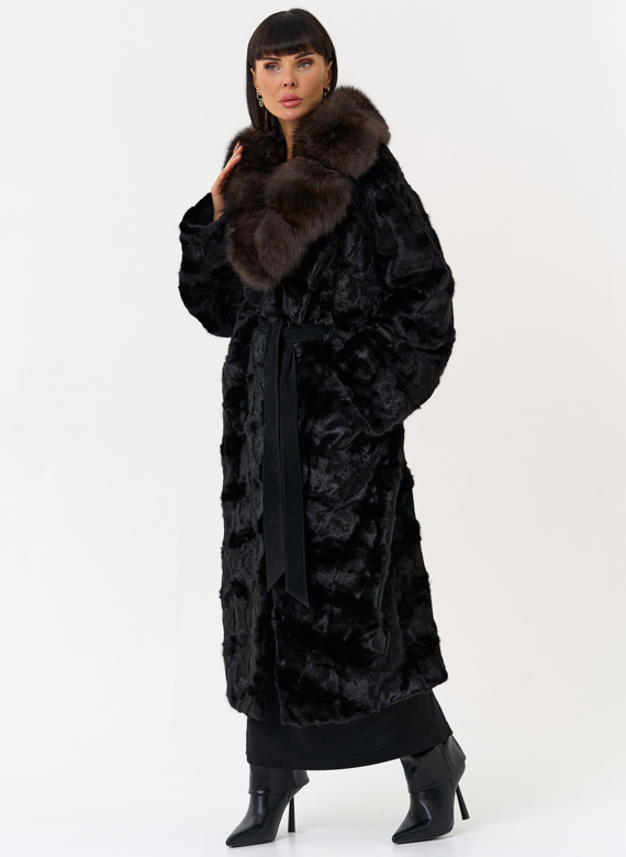 Женская шуба из меха норки с воротником из меха песца
