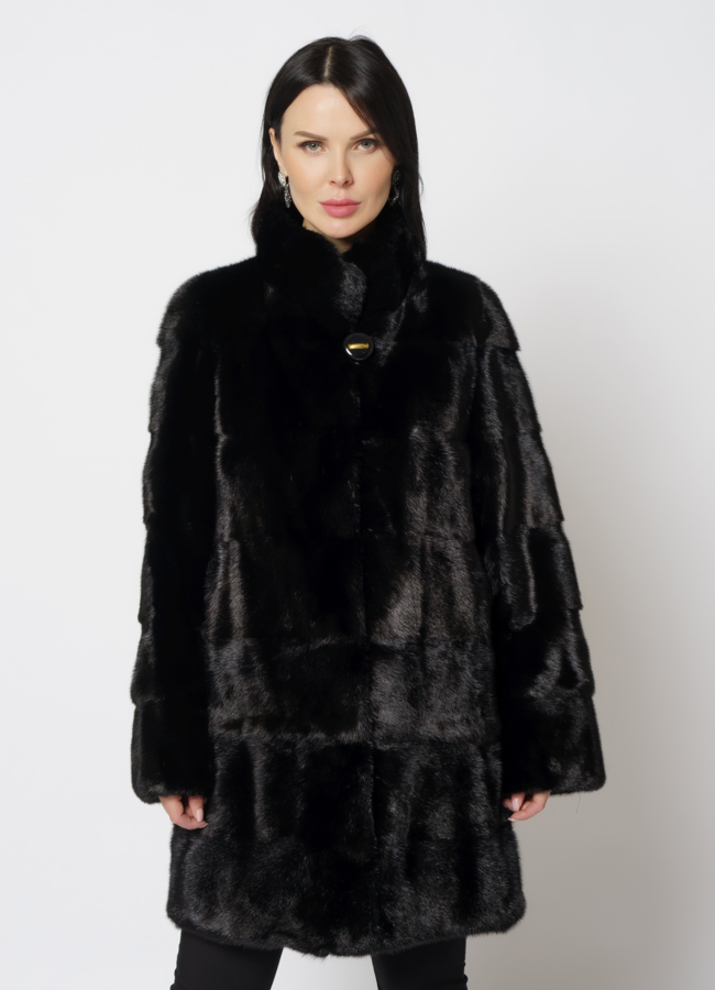 Норковая шуба с воротником стойка черного цвета  модель № 24730 меха малина